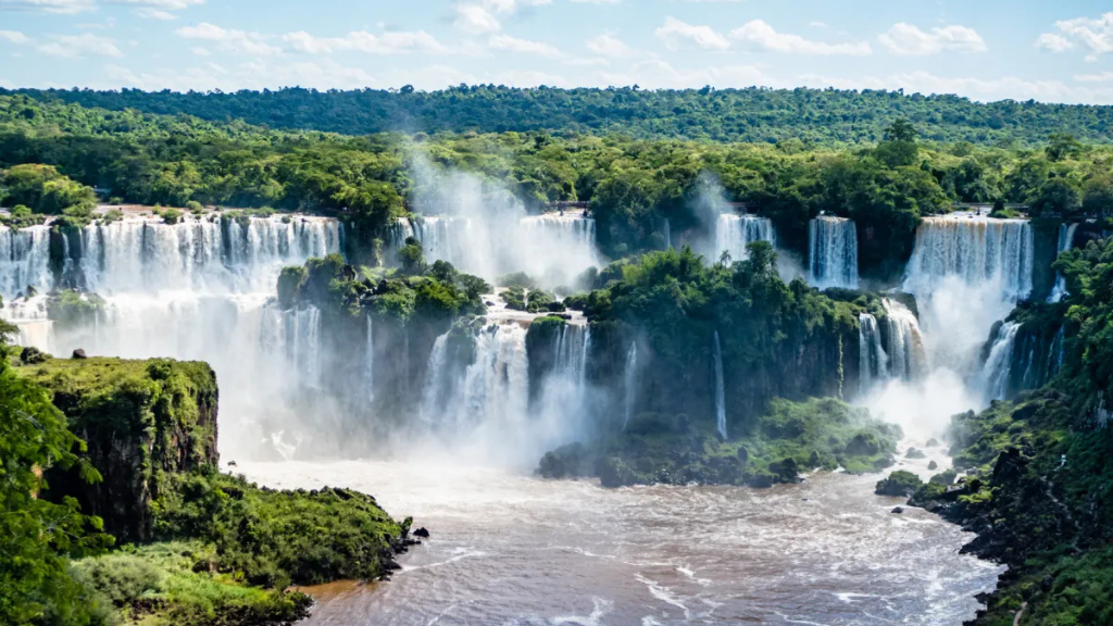 Mabu Thermas Grand Resort: lazer, conforto e a melhor localização em Foz do Iguaçu.